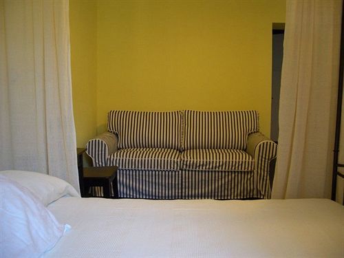 Bed and breakfast By Ghor 2*